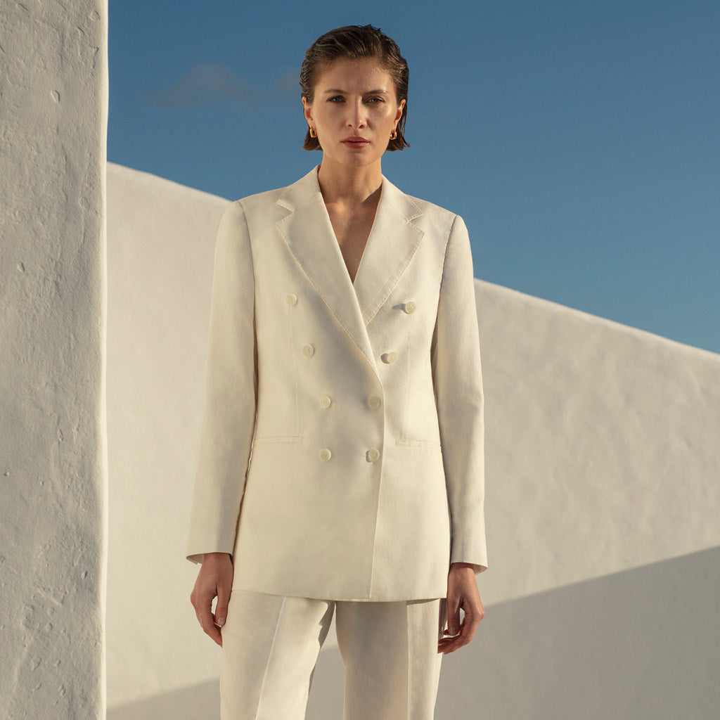 What Are the Latest Trends in Suits for Women This Year?