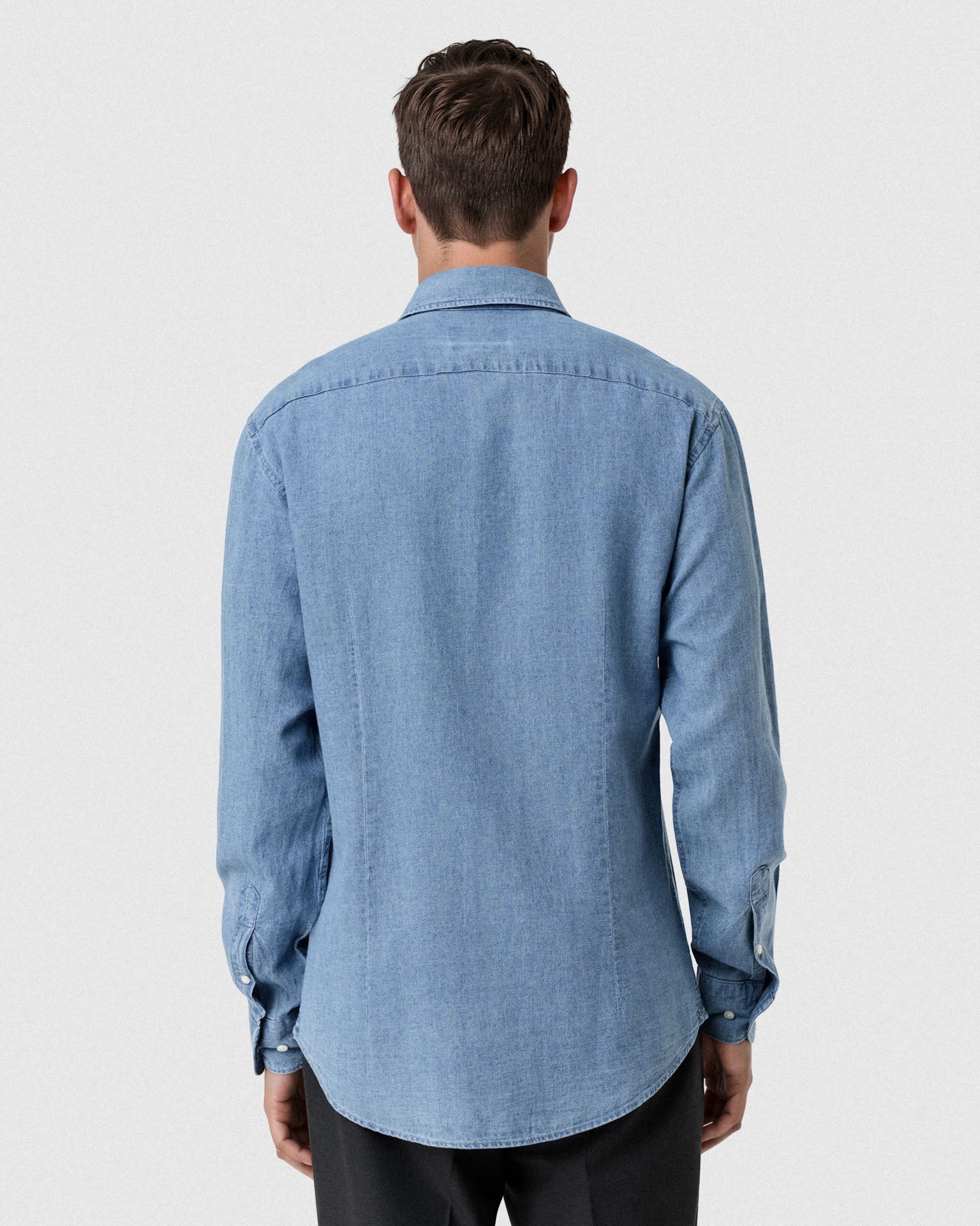 Medium Blue (AI)
