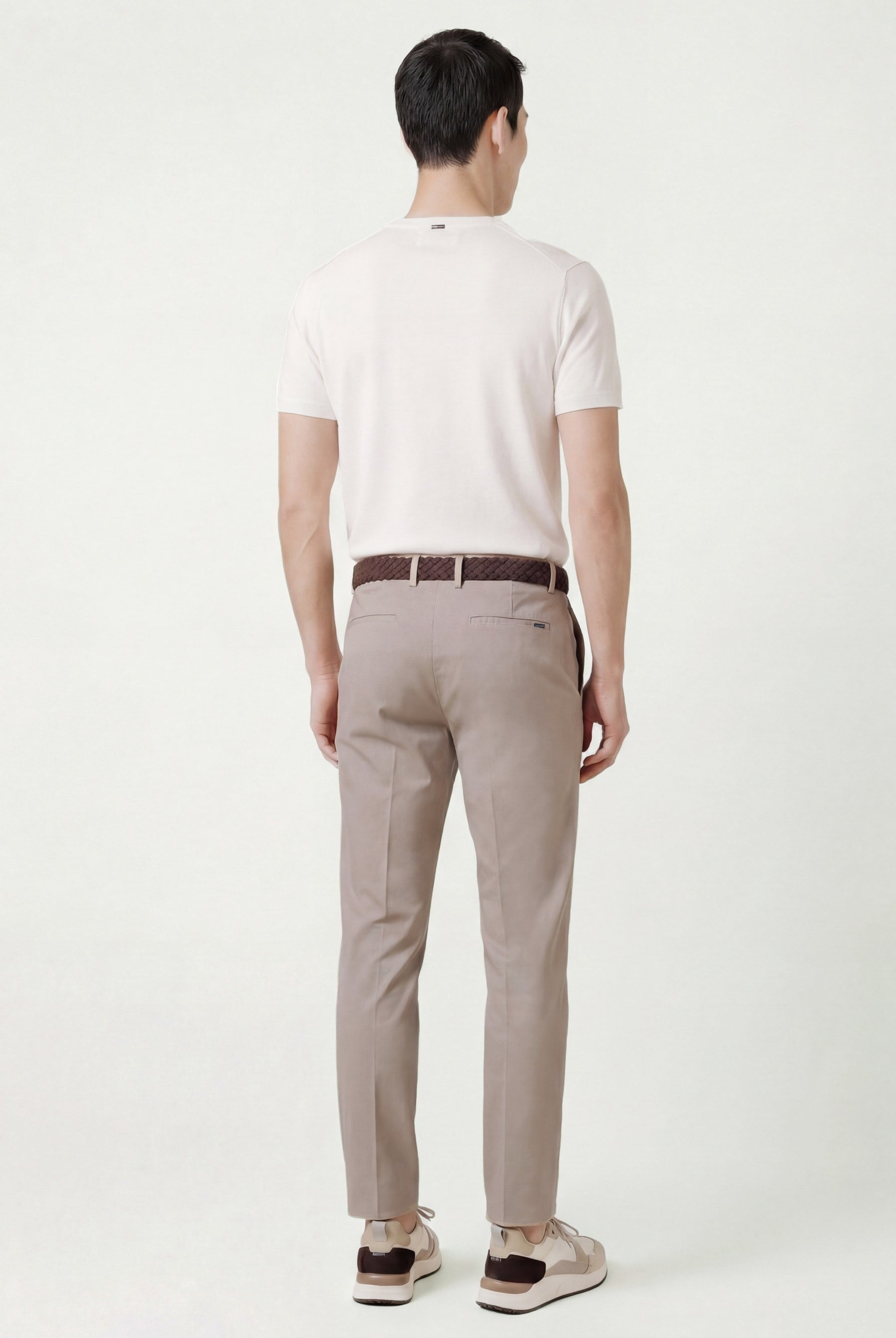 Light Brown (AI)