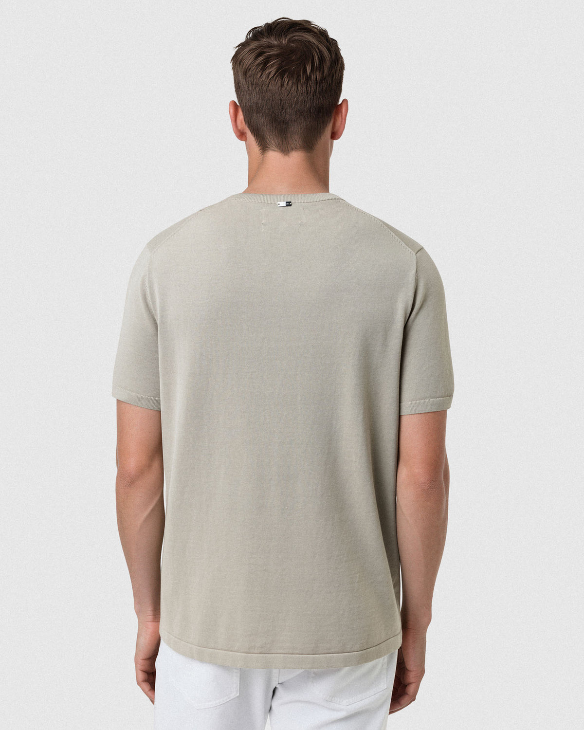 Light Beige (AI)