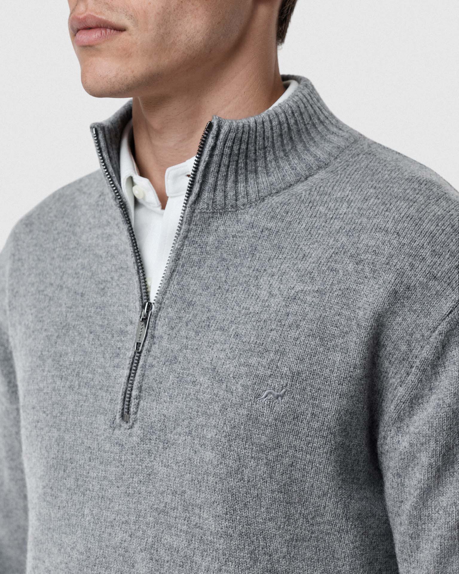 Medium Grey (AI)